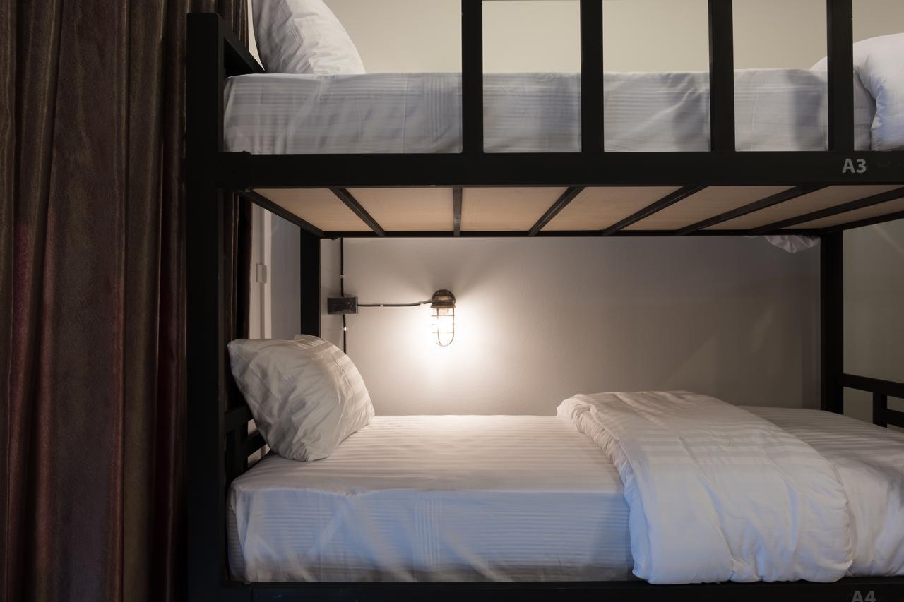 Stranger House Hostel Chiang Mai Exterior photo